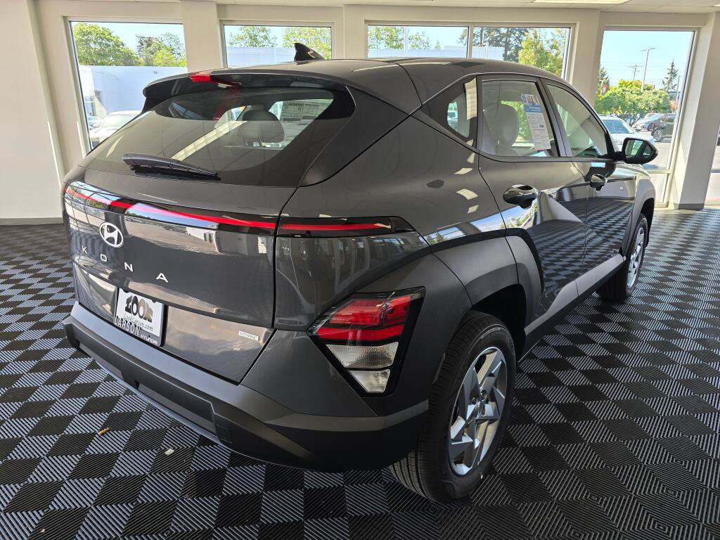 New 2026 Hyundai Kona SE AWD/4WD image 3