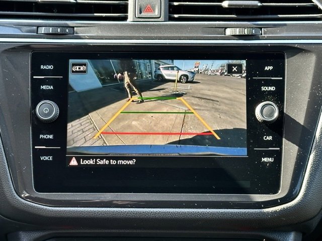 Used 2023 Volkswagen Tiguan SE image 27