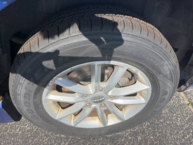 Used 2013 Dodge Grand Caravan SXT FWD image 13