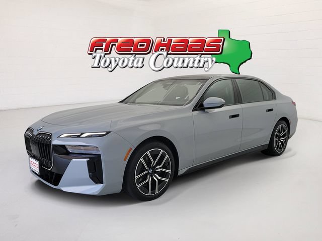 Used 2026 BMW 740i xDrive AWD/4WD image 1