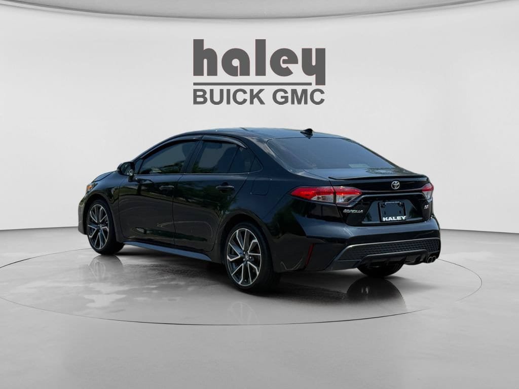 Used 2021 Toyota Corolla SE w/ Carpet Mat Package (TMS) FWD image 3