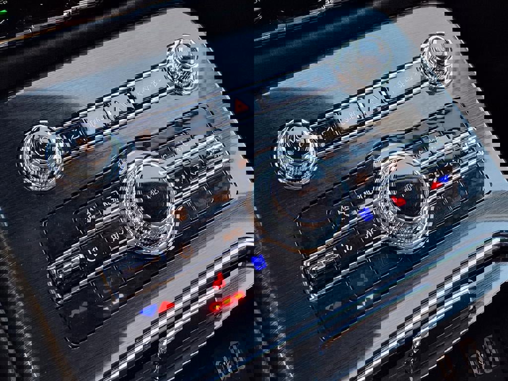 Used 2023 Lincoln Nautilus Reserve w/ Equipment Group 201A image 21