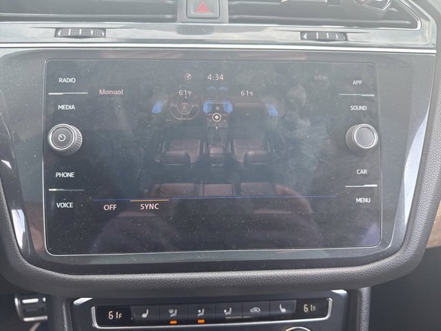 Used 2020 Volkswagen Tiguan SE R-Line image 12