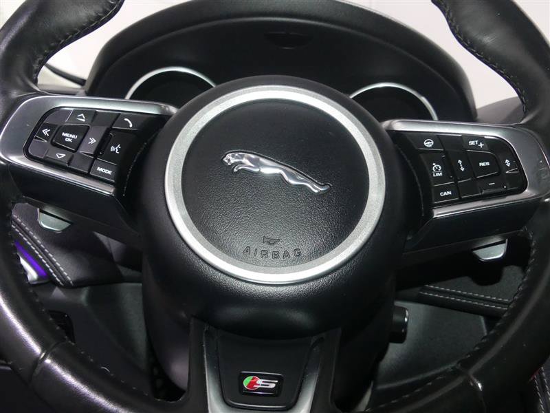 Used 2018 Jaguar F-PACE S AWD/4WD image 32