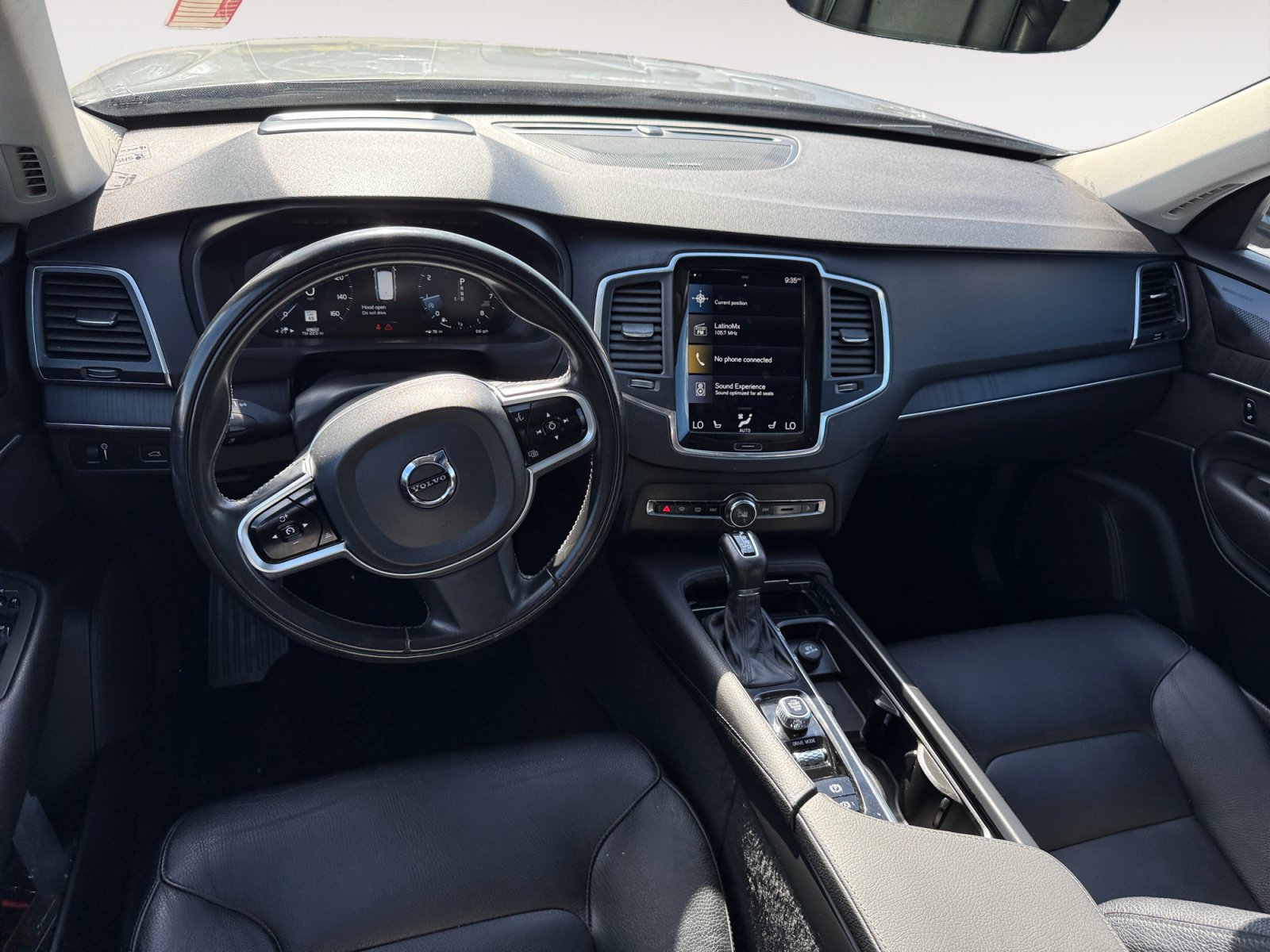 Used 2020 Volvo XC90 T6 Momentum AWD/4WD image 15