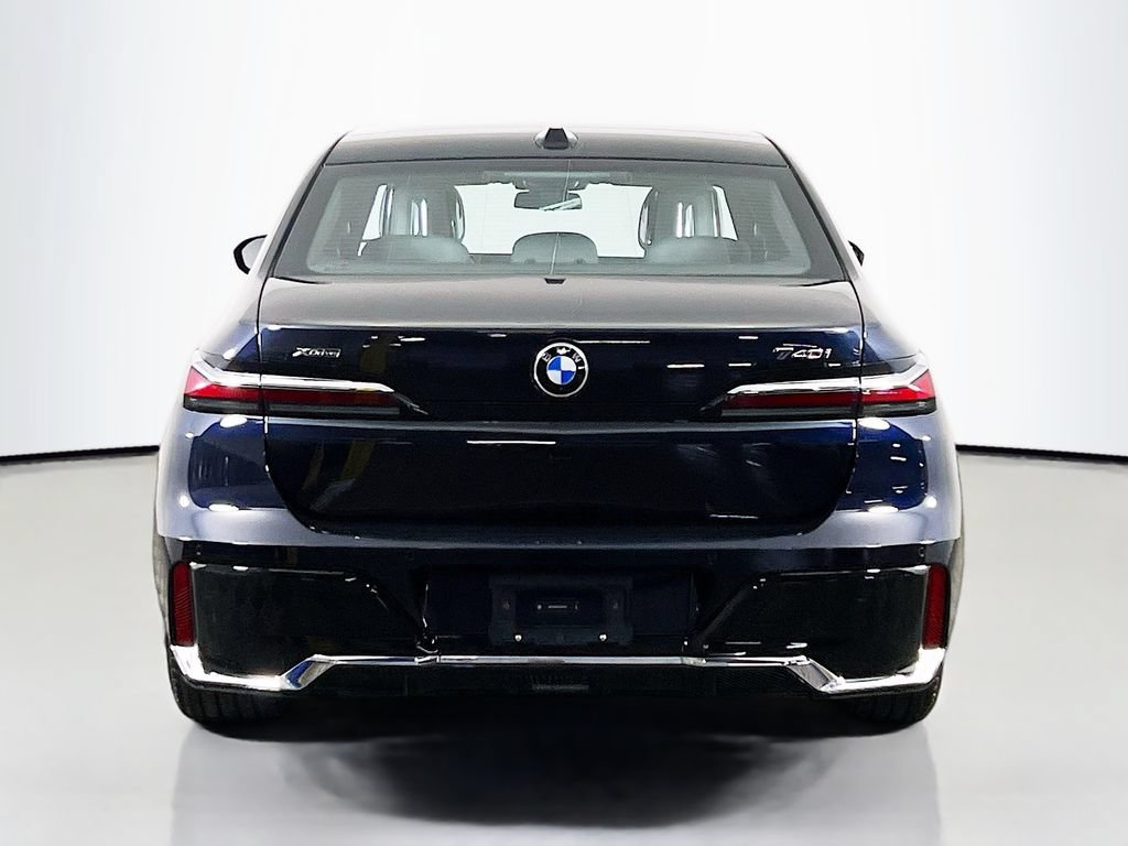 Used 2025 BMW 740i xDrive AWD/4WD image 6