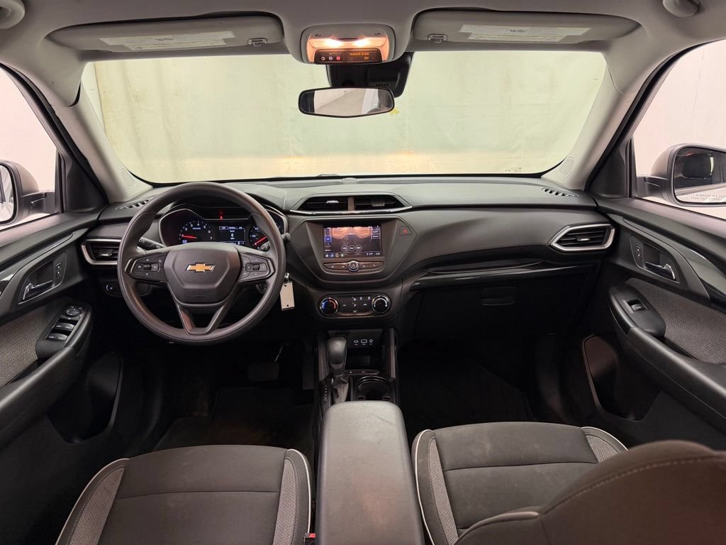 Used 2021 Chevrolet TrailBlazer LS FWD image 20