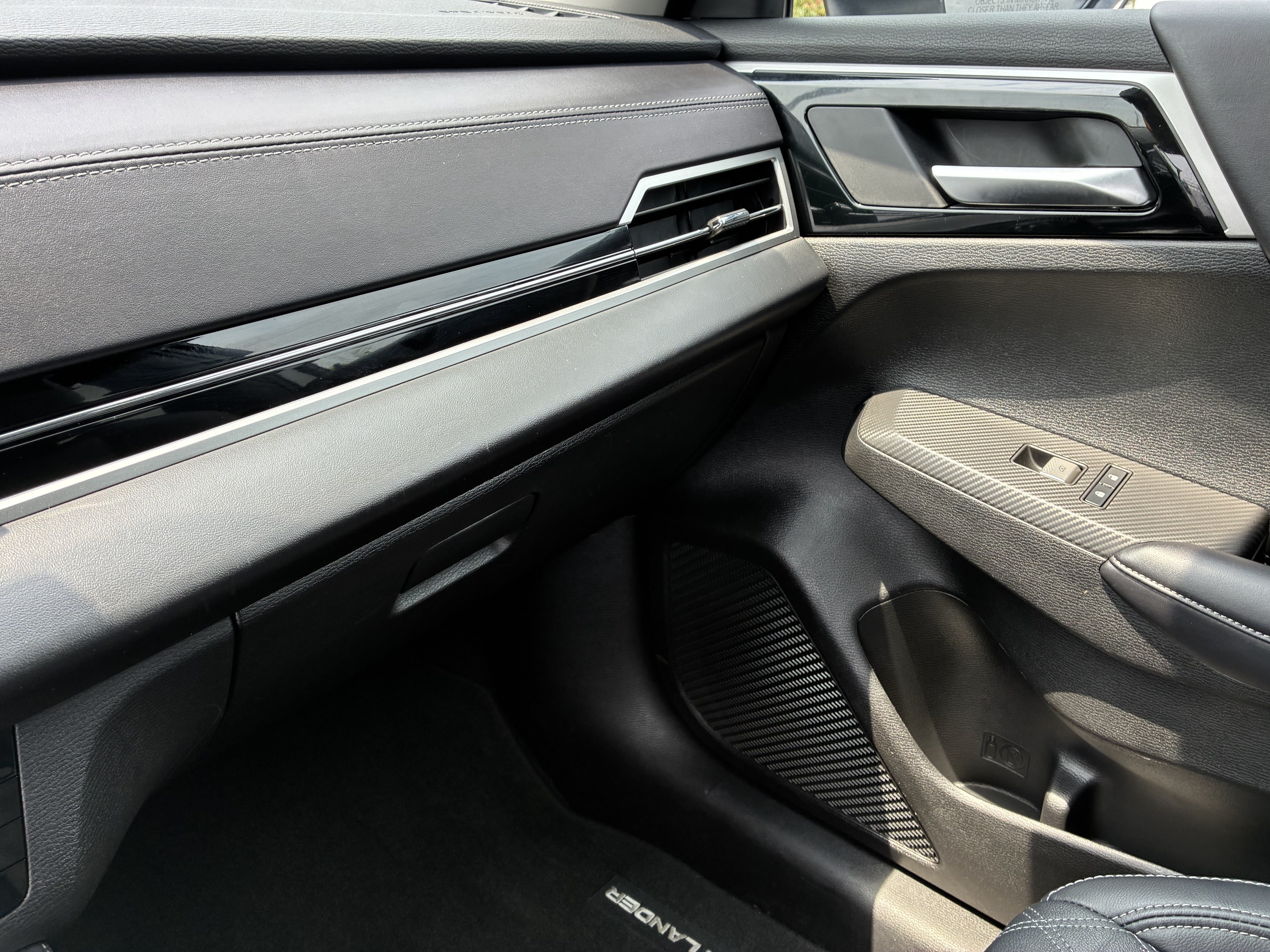 Used 2024 Mitsubishi Outlander SEL FWD image 38