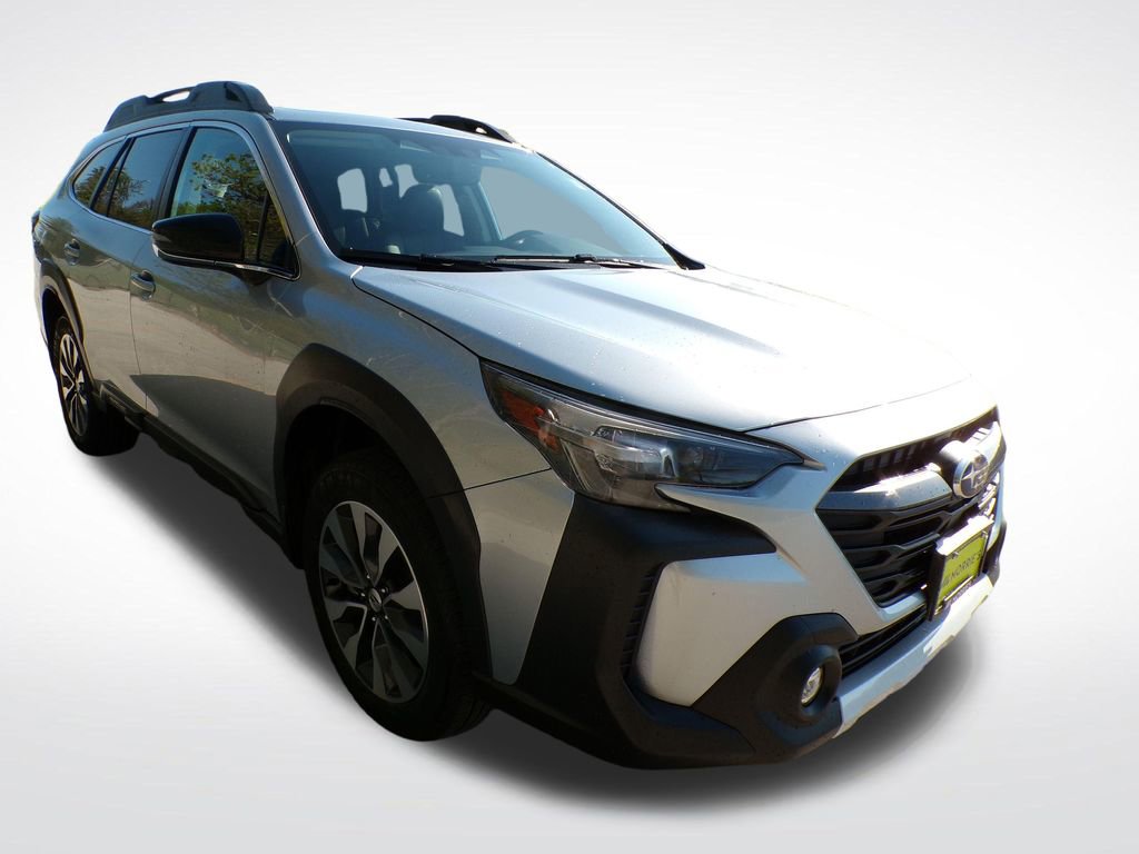 Used 2023 Subaru Outback Limited AWD/4WD image 10