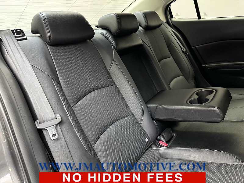 Used 2017 MAZDA MAZDA3 Grand Touring w/ Premium Equipment Package FWD image 19