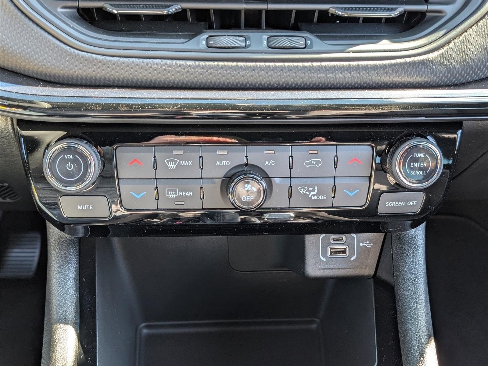 New 2026 Jeep Compass Limited AWD/4WD image 21