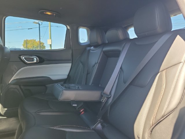 Used 2023 Jeep Compass Limited AWD/4WD image 24