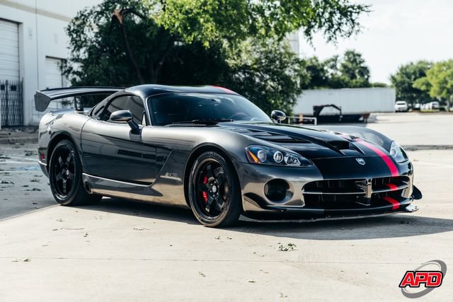 Used 2009 Dodge Viper ACR RWD image 6