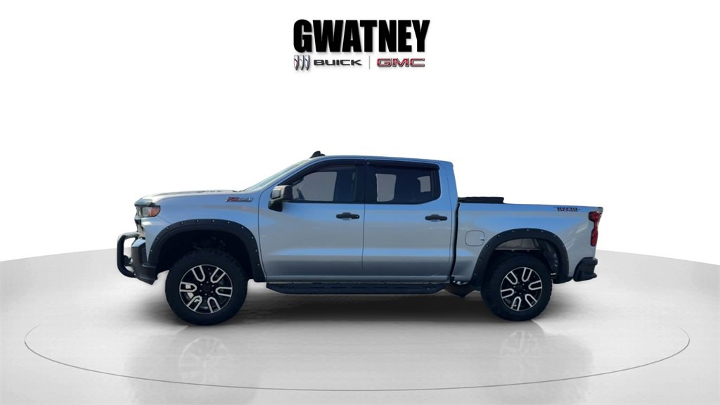 Used 2021 Chevrolet Silverado 1500 Custom Trail Boss w/ LPO, Dark Essentials Package image 3