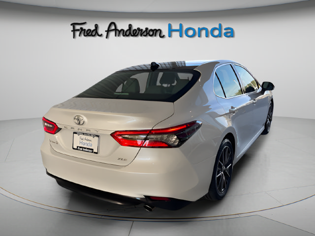 Used 2021 Toyota Camry XLE FWD image 4