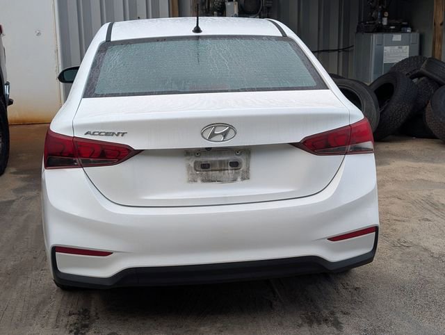 Used 2022 Hyundai Accent SE FWD image 4