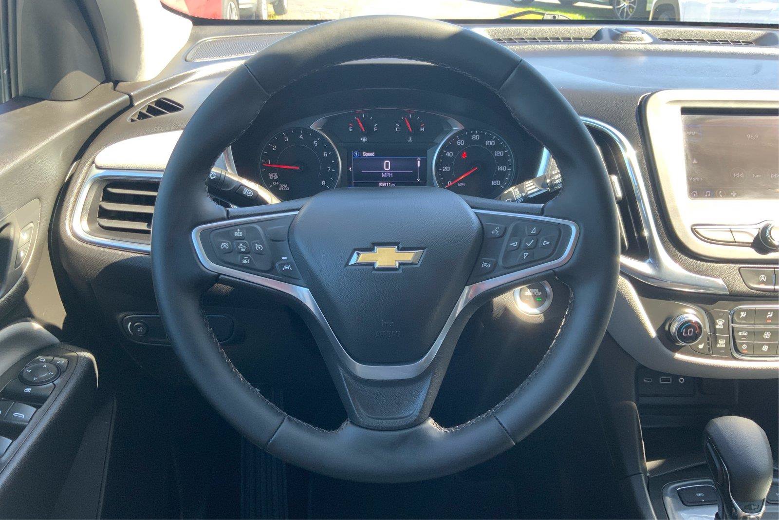 Used 2023 Chevrolet Equinox LT AWD/4WD image 16