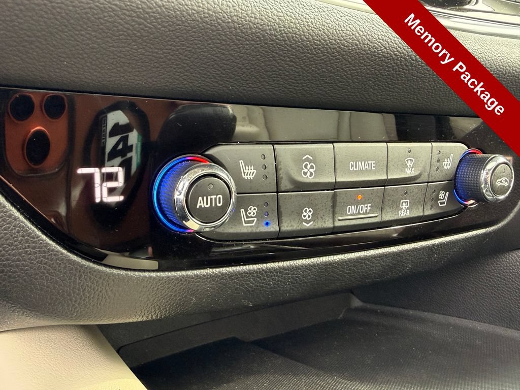 Used 2020 Buick Enclave Premium w/ Experience Buick Package AWD/4WD image 29
