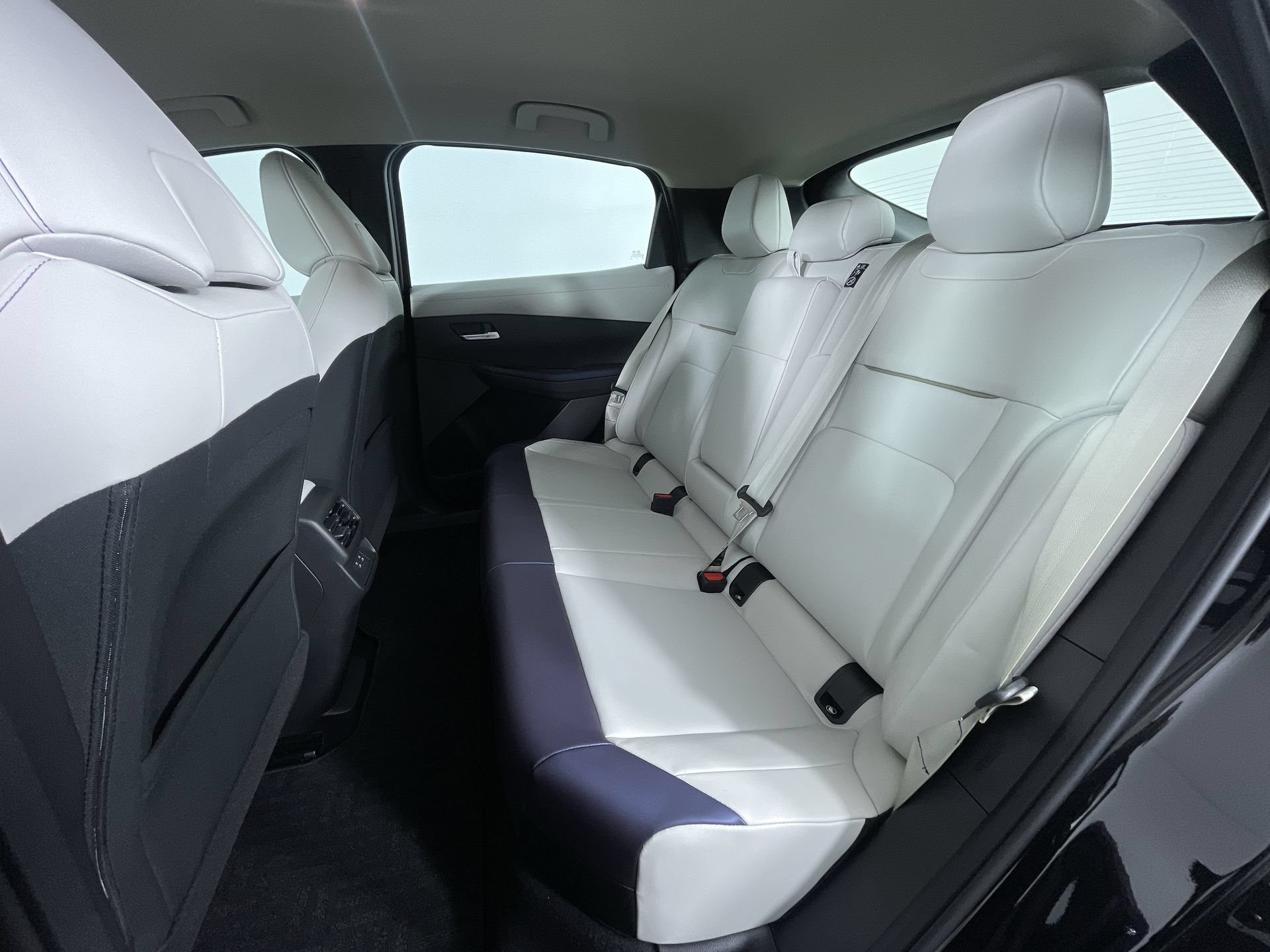 New 2026 Nissan Leaf SV+ w/ Floor Mat Package (SV+) FWD image 22
