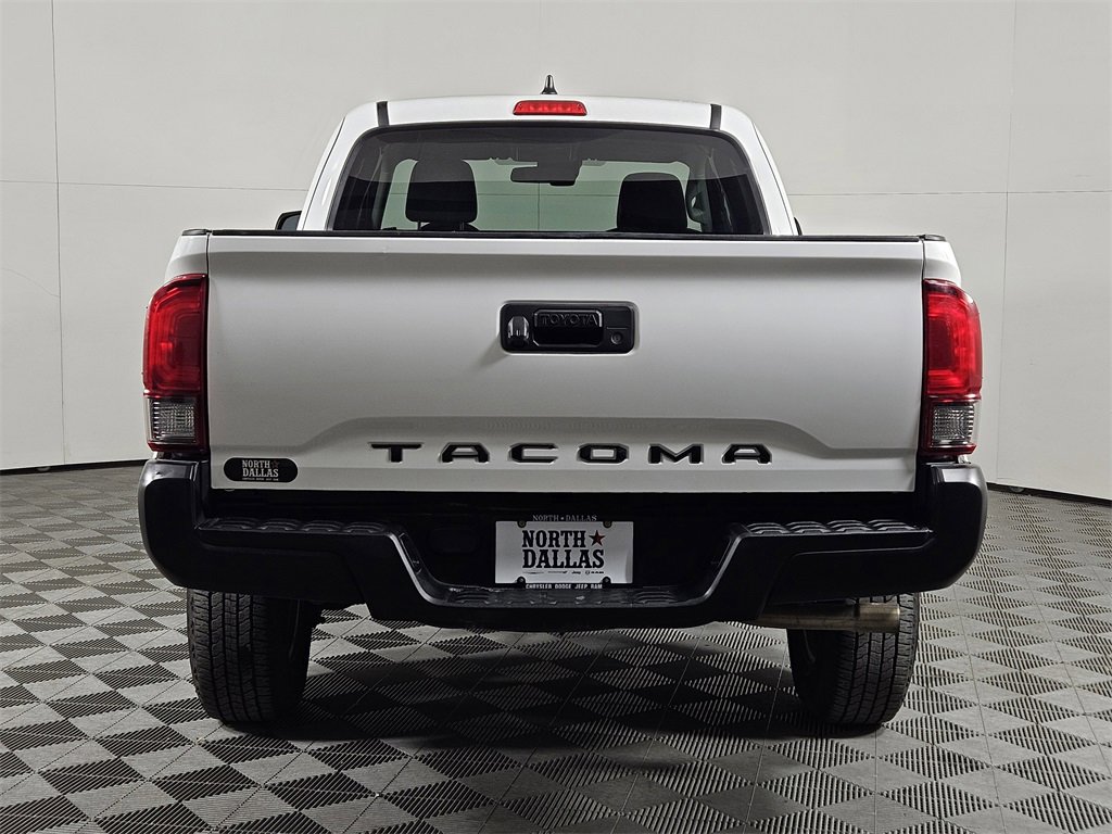 Used 2020 Toyota Tacoma SR image 4