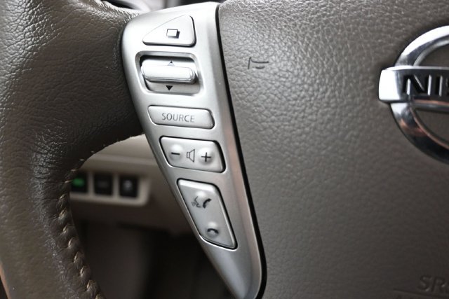 Used 2013 Nissan Sentra SL w/ Premium Pkg FWD image 18