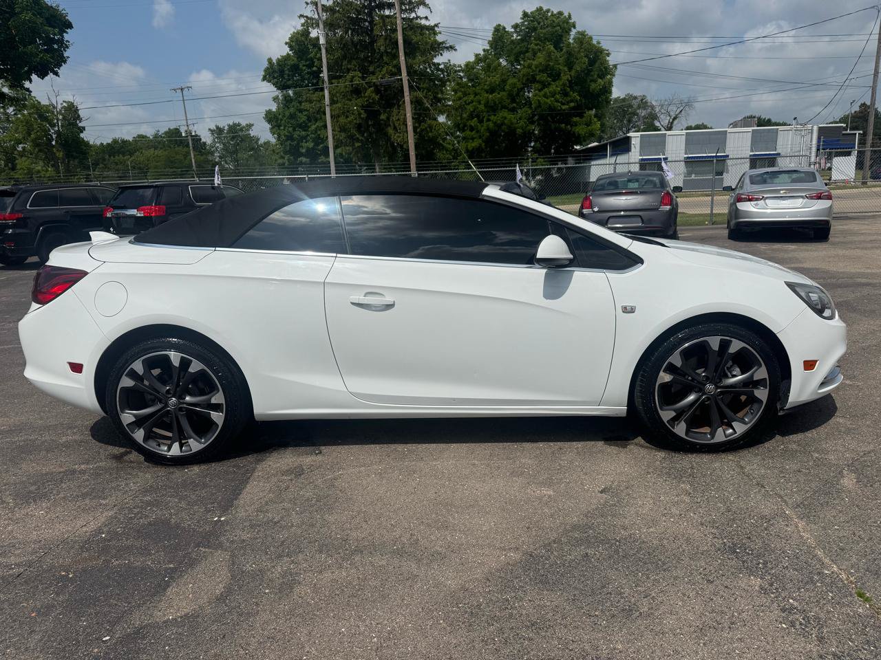 Used 2019 Buick Cascada Premium FWD image 5
