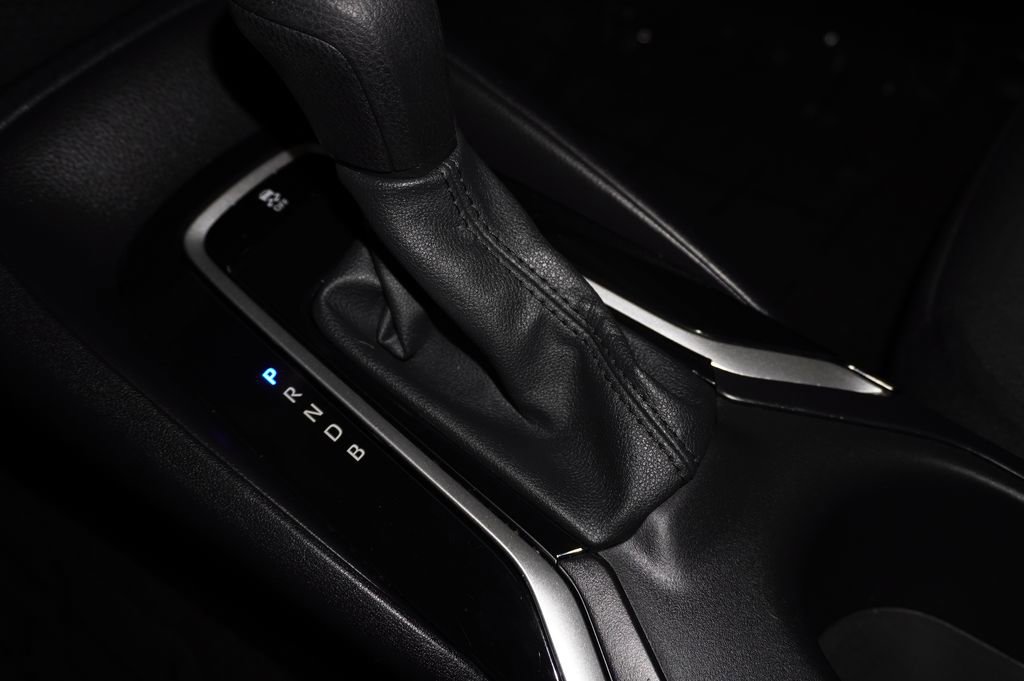 Certified 2025 Toyota Corolla LE image 17