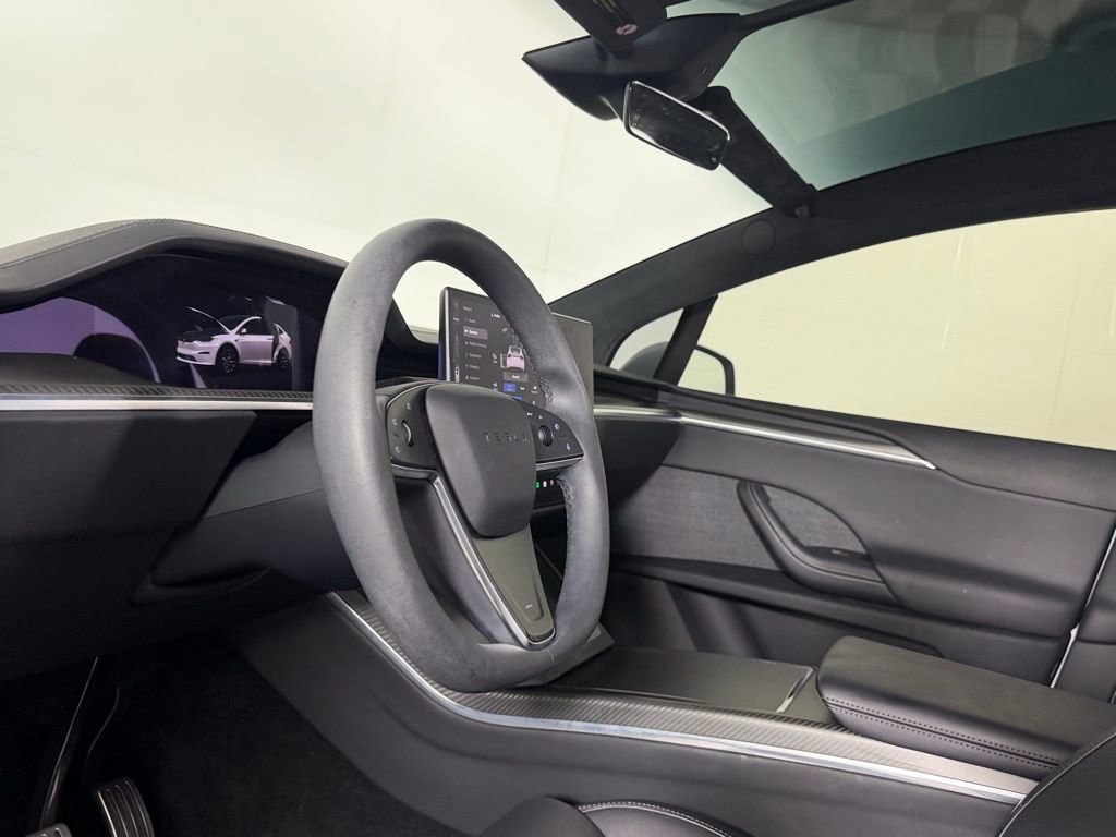 Used 2023 Tesla Model X Plaid image 23