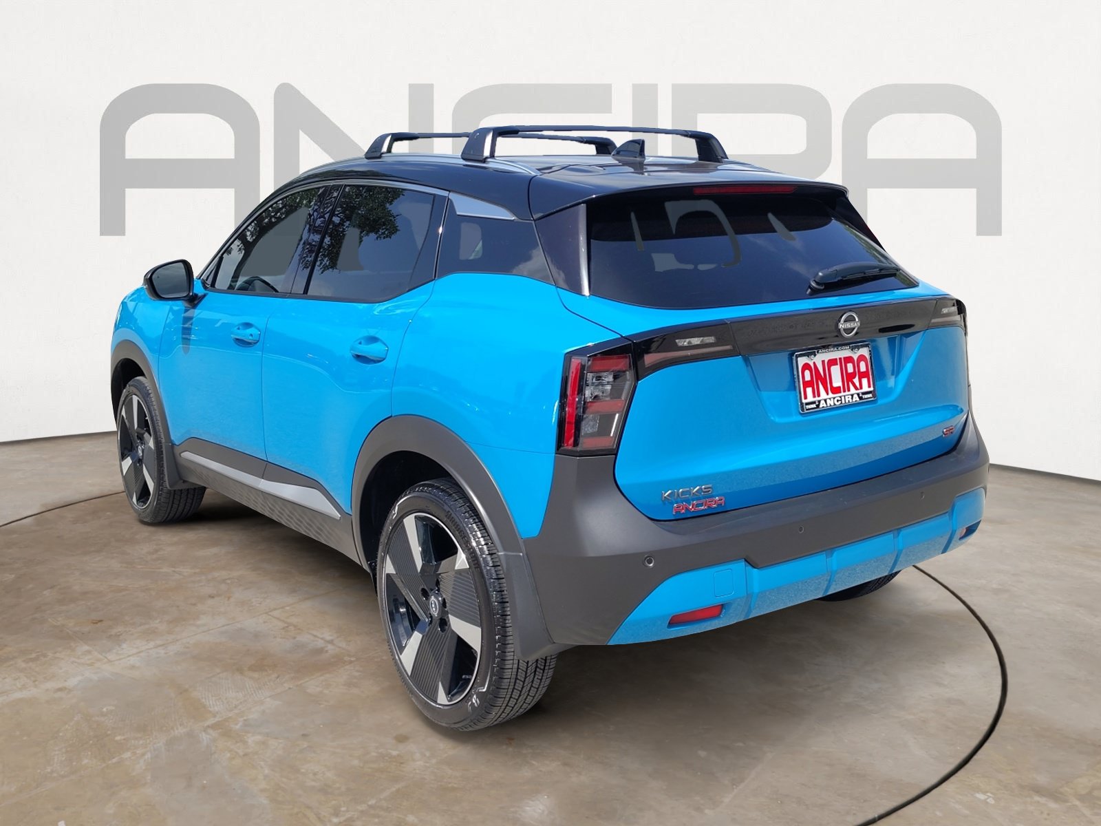 Used 2025 Nissan Kicks SR FWD image 8