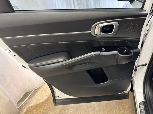Used 2023 Kia Sorento SX FWD image 25