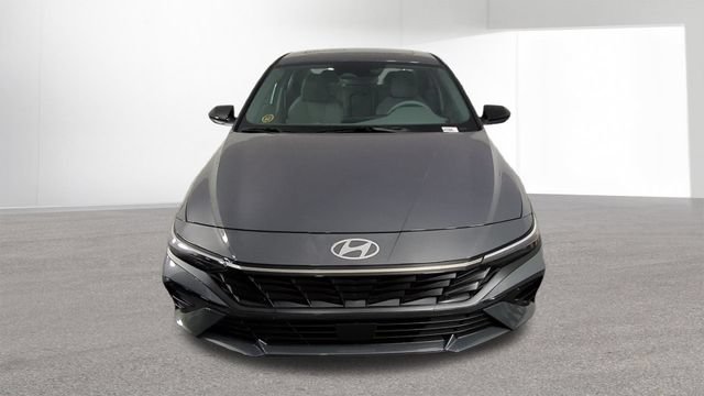 New 2026 Hyundai Elantra SEL Sport Premium FWD image 3