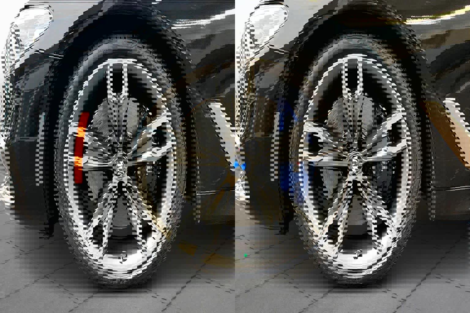 Used 2020 BMW M550i xDrive w/ Executive Package image 10