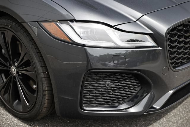 New 2024 Jaguar XF R-Dynamic SE AWD/4WD image 14