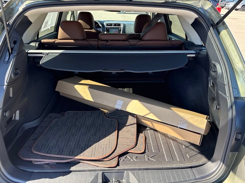 Used 2019 Subaru Outback 3.6R Touring w/ Popular Package #3A AWD/4WD image 10