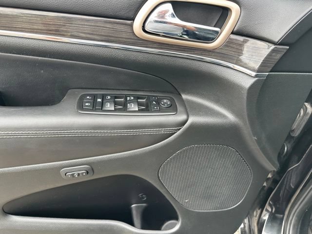 Used 2015 Jeep Grand Cherokee Overland AWD/4WD image 20