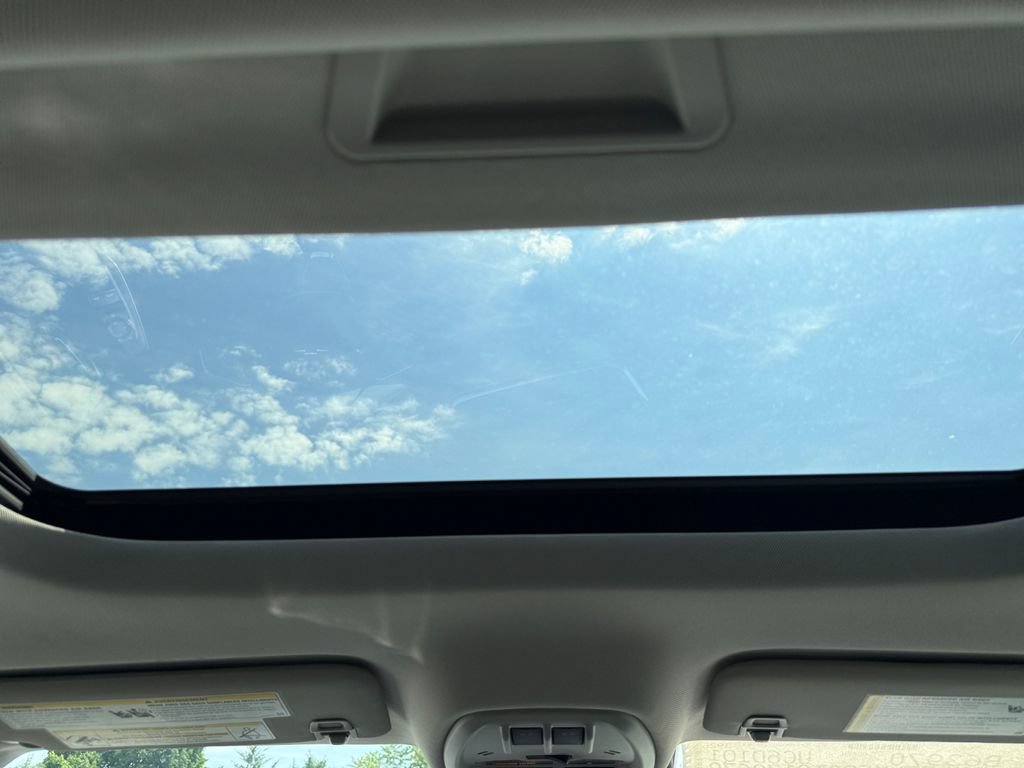 New 2026 Chevrolet Trax ACTIV w/ Sunroof Package FWD image 24