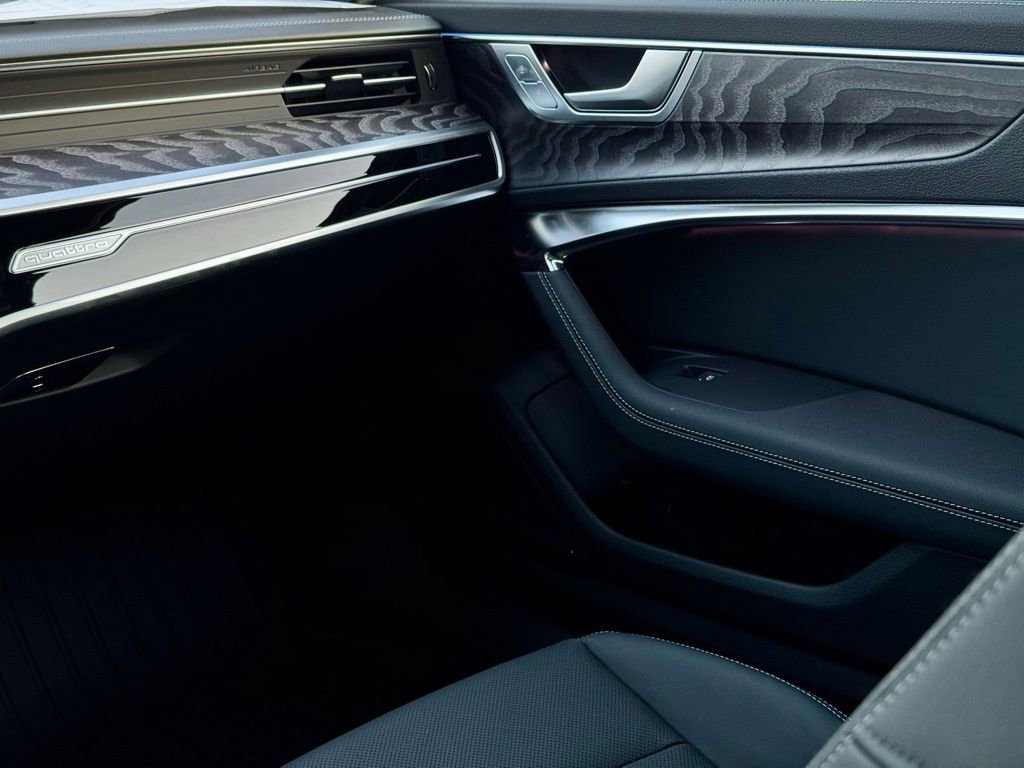 Used 2025 Audi A6 Premium Plus image 34