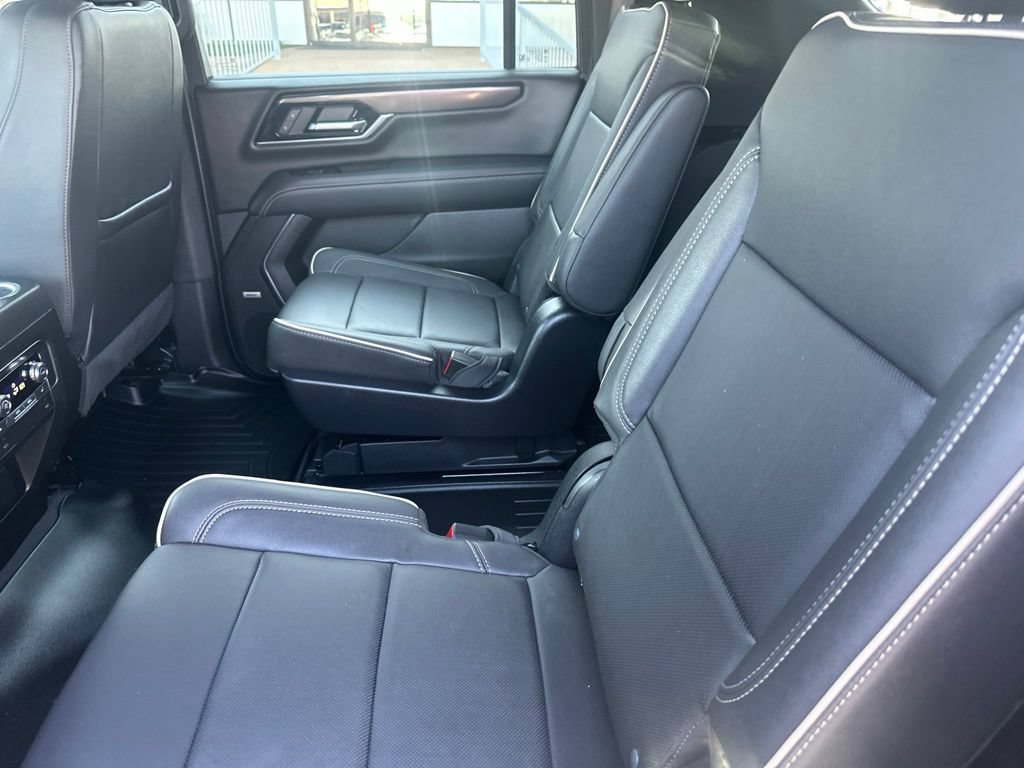 Used 2025 GMC Yukon XL Elevation w/ Technology Package AWD/4WD image 27