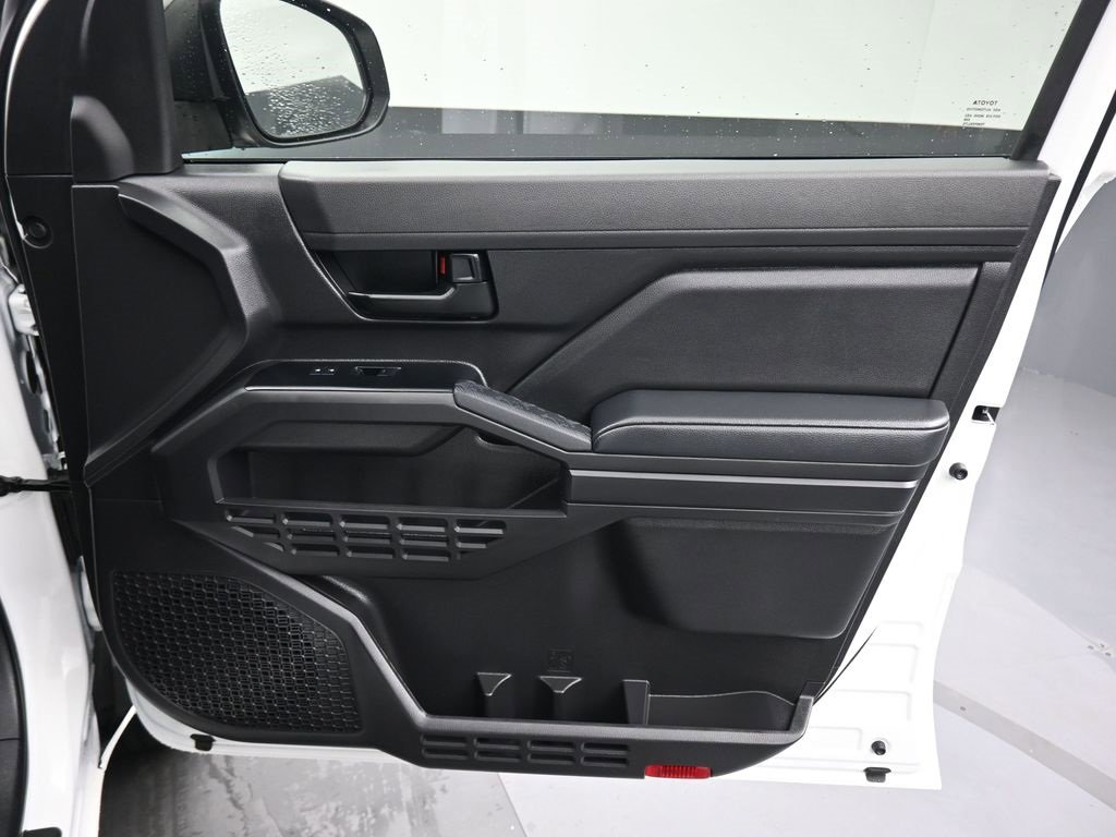 Used 2025 Toyota Tacoma SR image 42