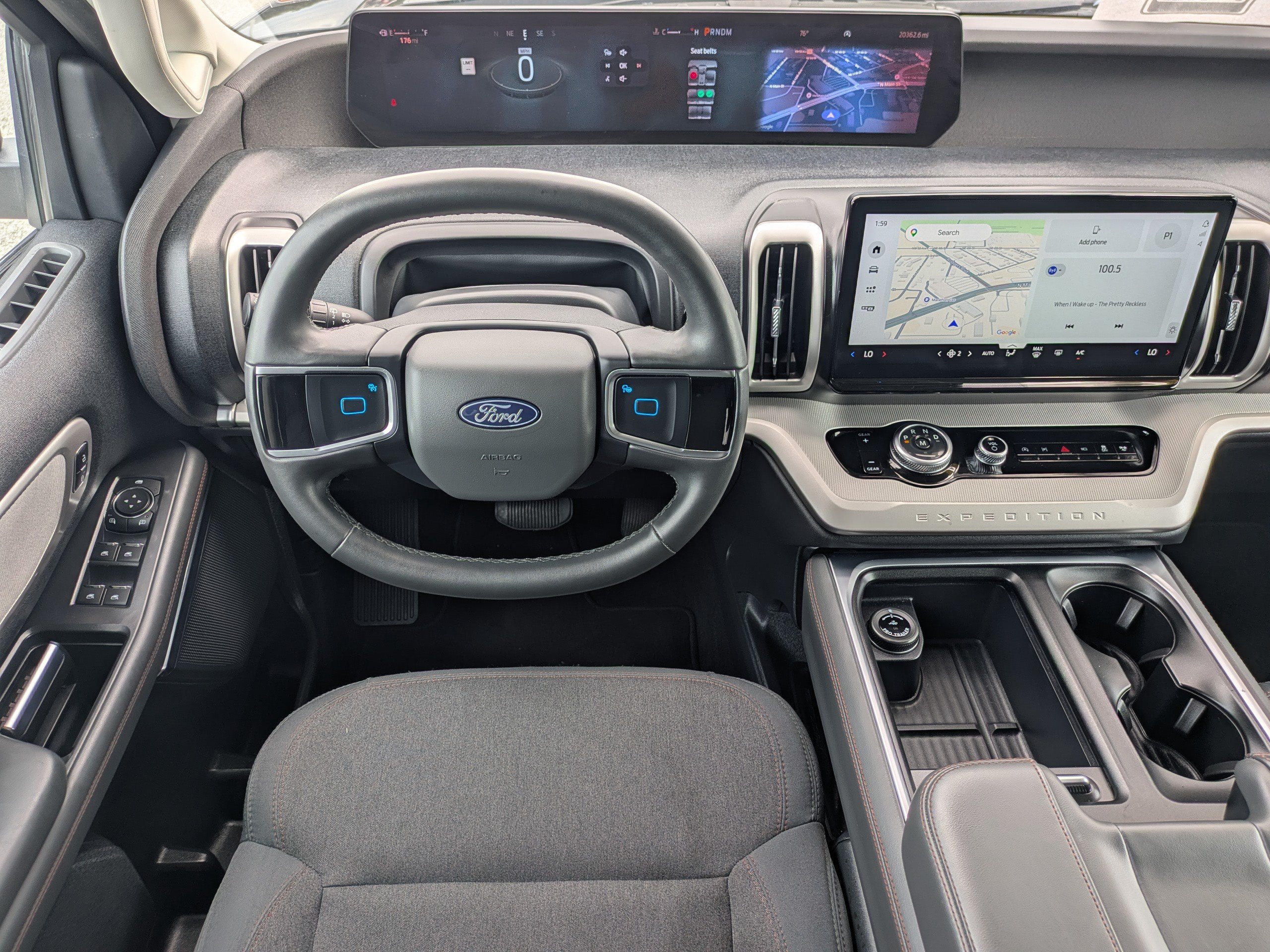 Used 2025 Ford Expedition Active RWD image 17