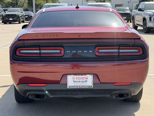Used 2017 Dodge Challenger R/T Plus RWD image 5