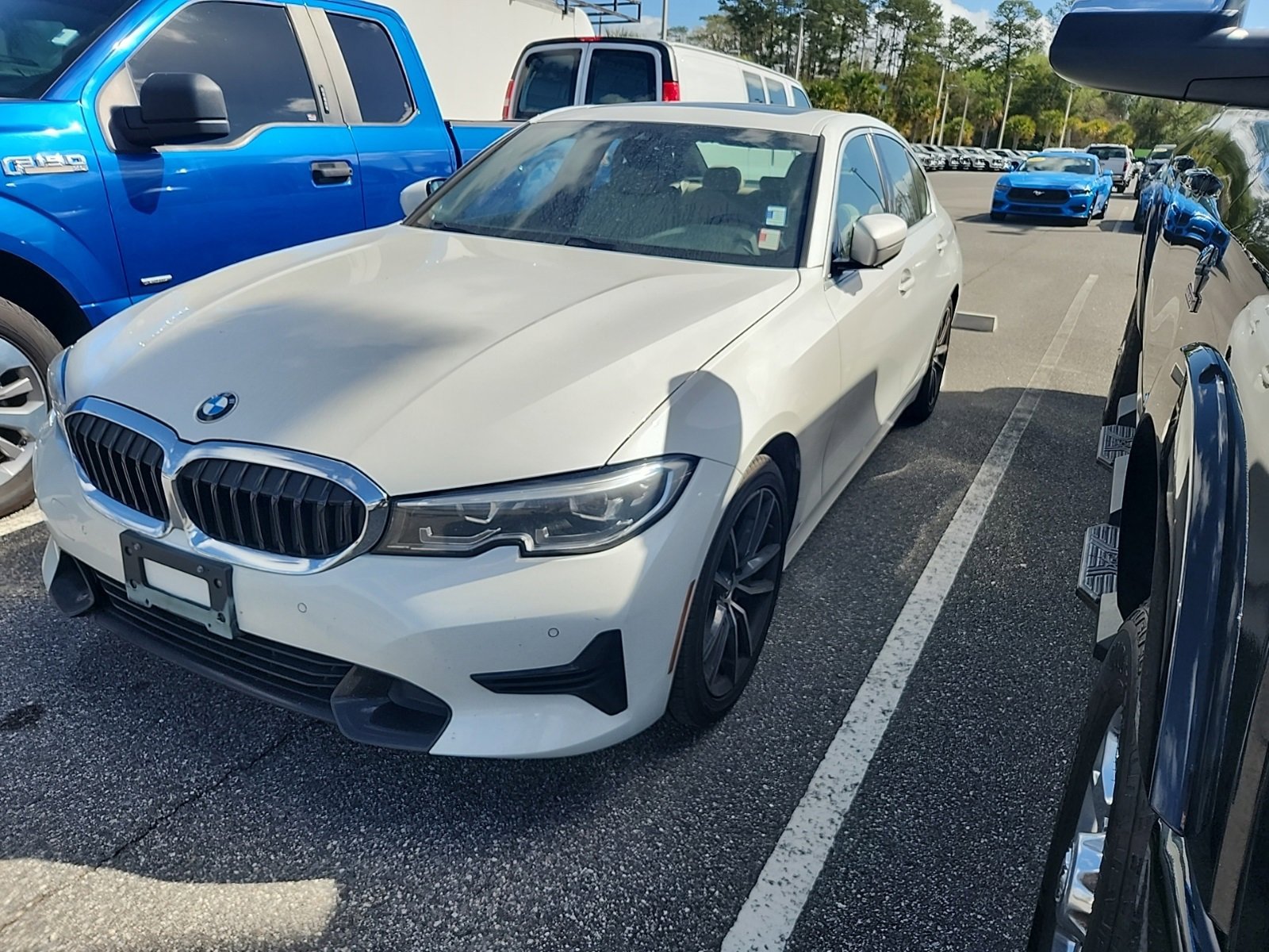 Used 2021 BMW 330i xDrive Sedan image 2