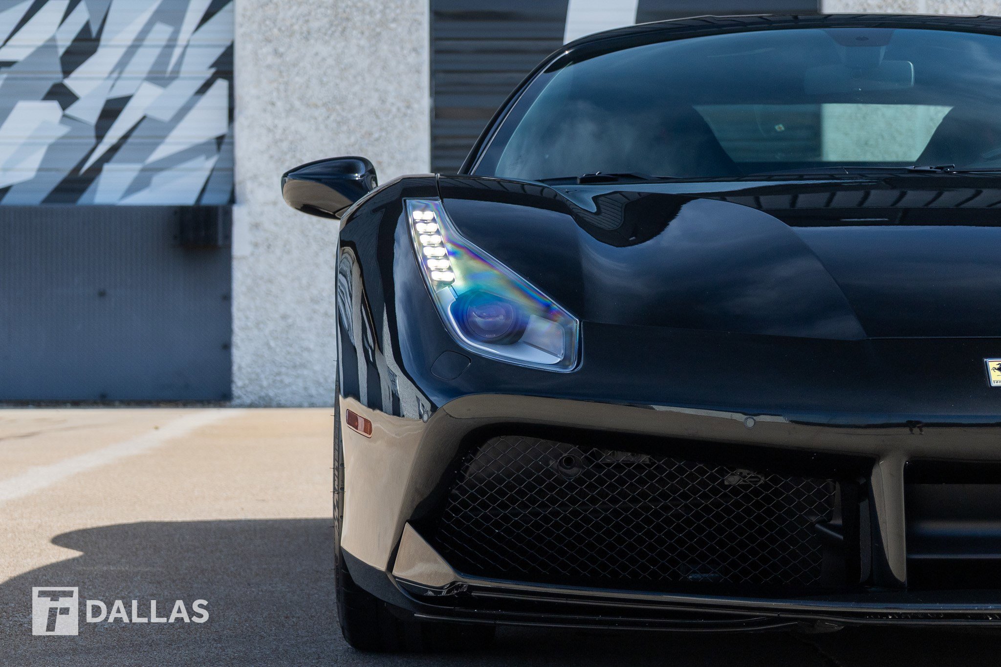 Used 2019 Ferrari 488 GTB RWD image 4