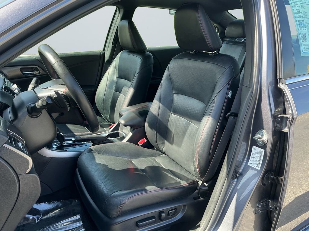 Used 2017 Honda Accord Sport Special Edition image 10