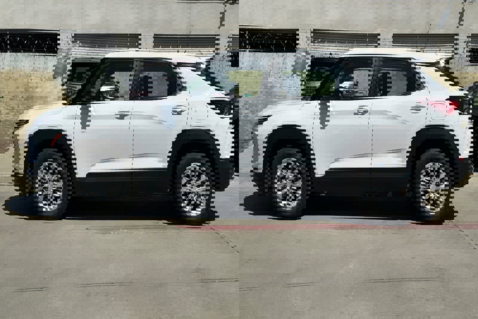 Used 2025 Chevrolet TrailBlazer LS image 6