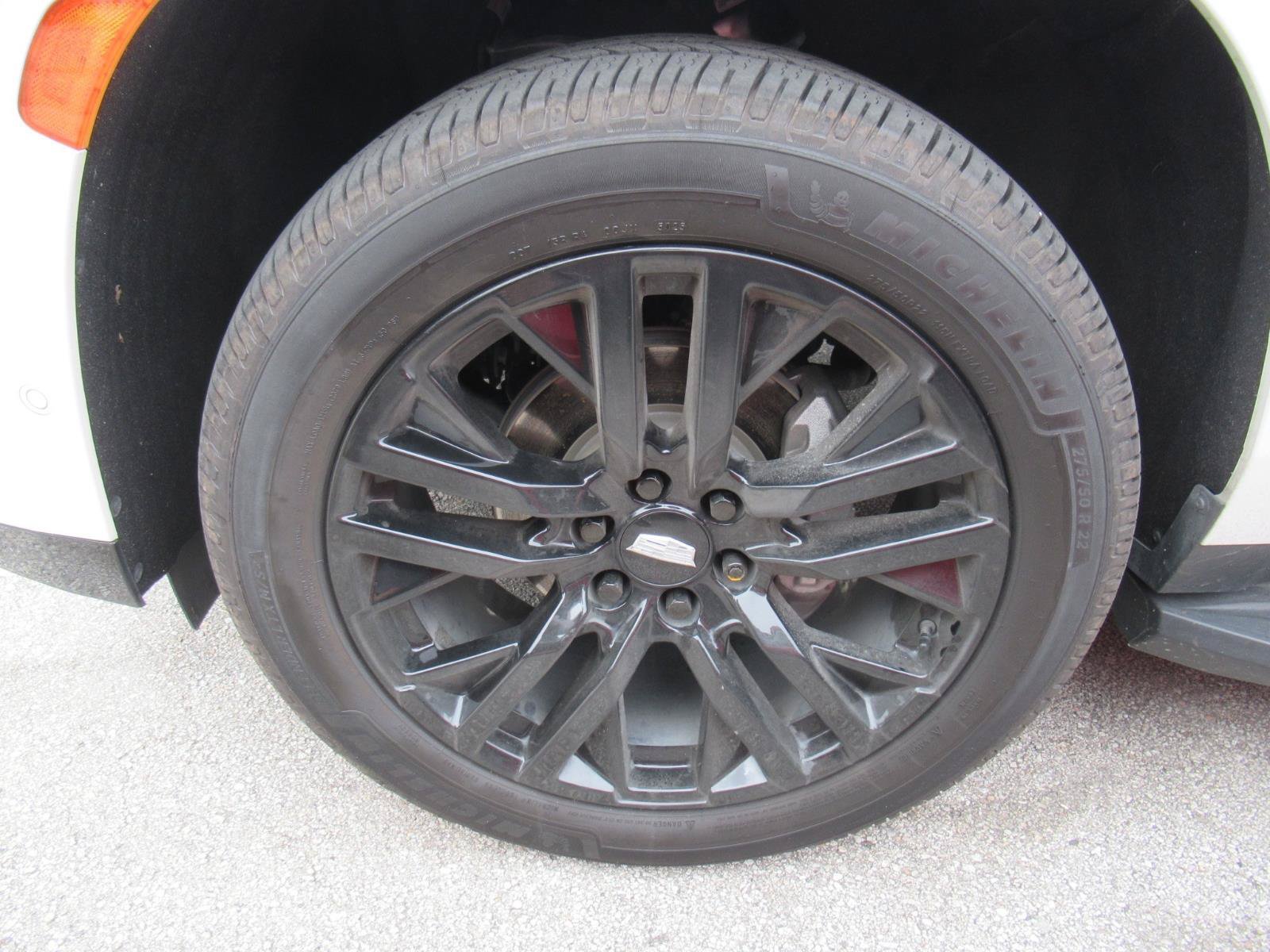 Used 2024 Cadillac Escalade ESV Premium Luxury AWD/4WD image 6