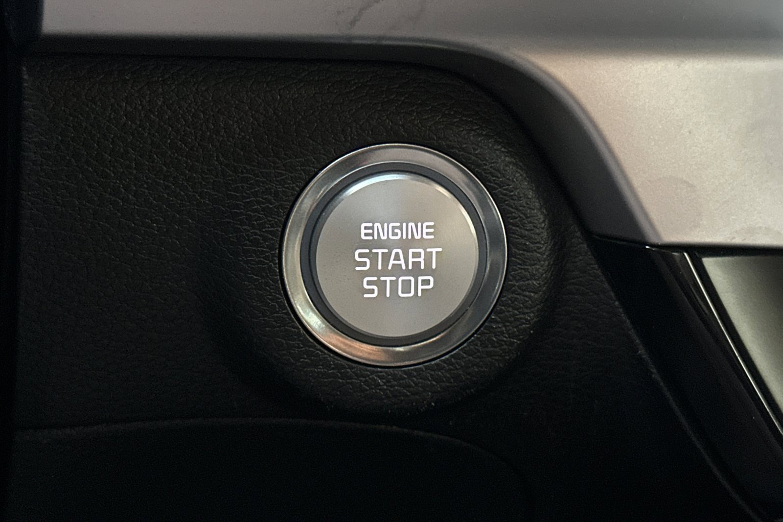 Used 2024 Kia Telluride LX image 30