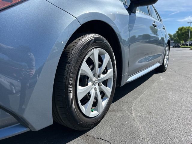 Used 2022 Toyota Corolla LE image 12
