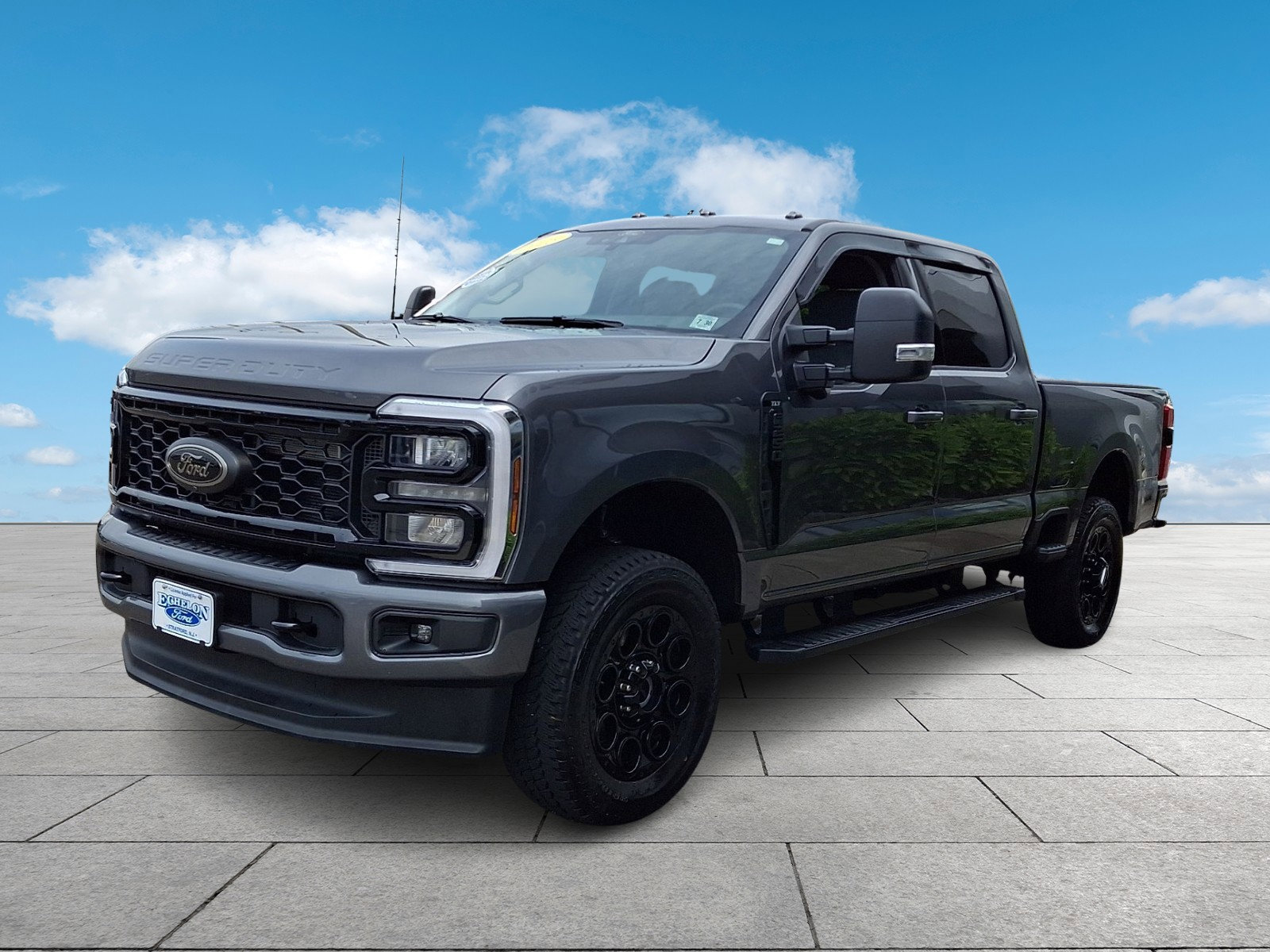 Used 2025 Ford F250 XLT w/ Black Appearance Package AWD/4WD image 3