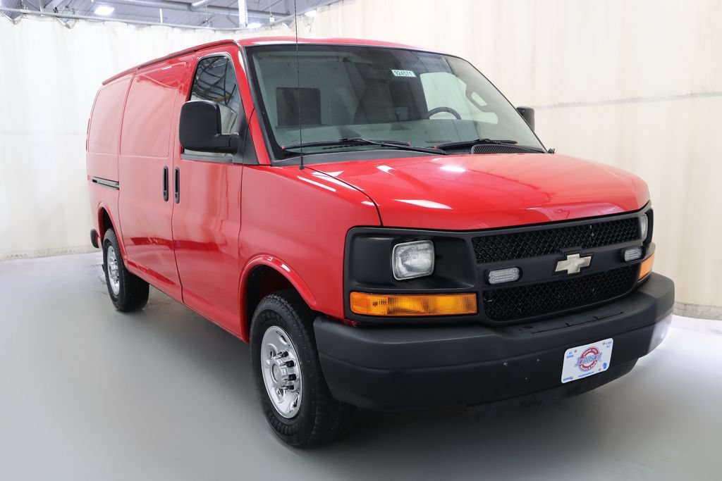 Used 2016 Chevrolet Express 3500 RWD image 13